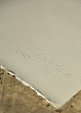 חרוז כפתור שחור לבן