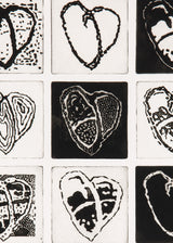 גריד לבבות שחור לבן